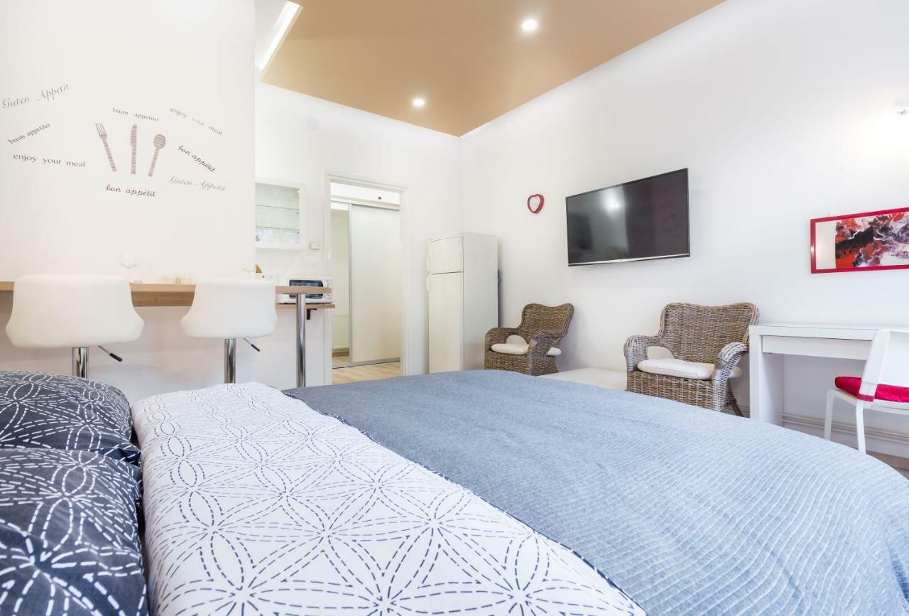 Cosy Romantic Apartment Zagabria Esterno foto