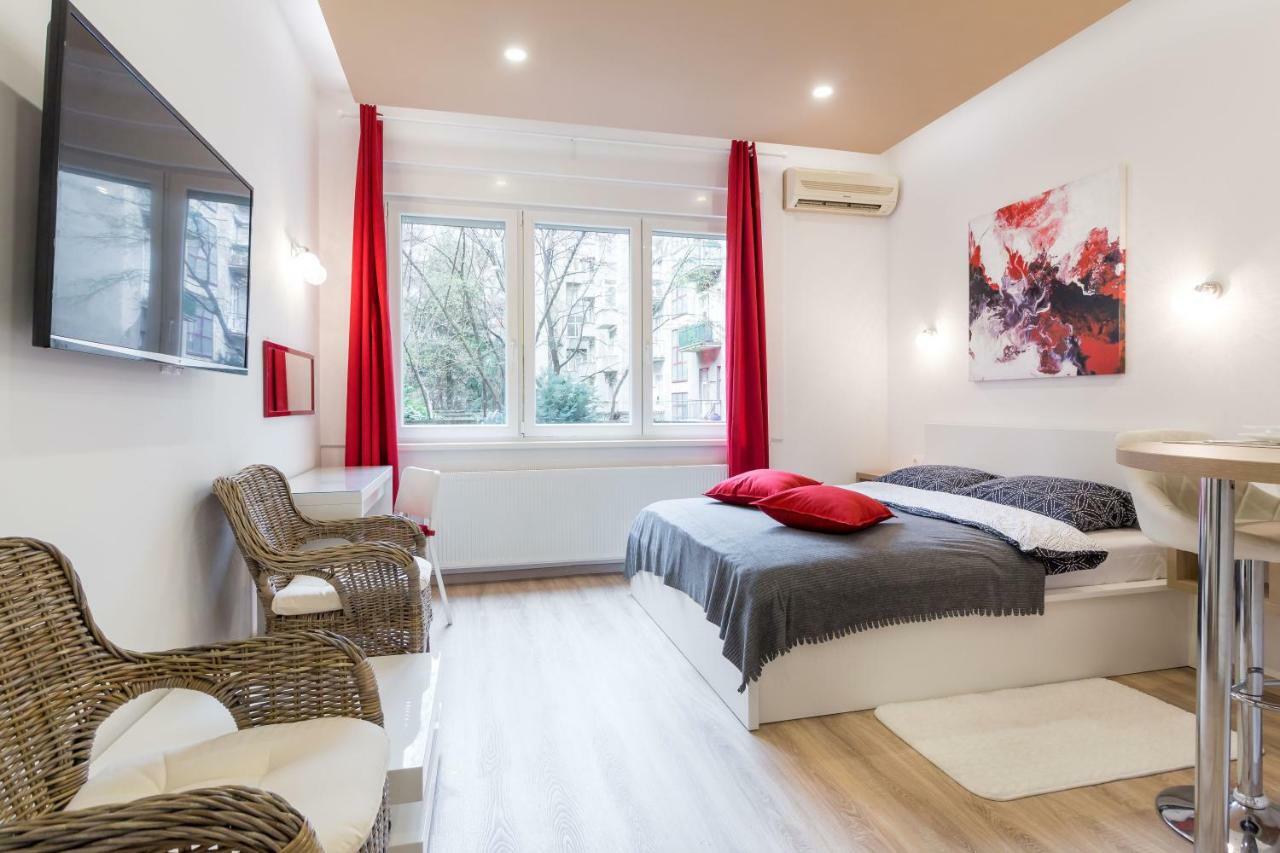 Cosy Romantic Apartment Zagabria Esterno foto